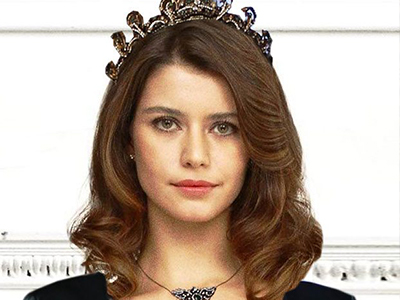 Kösem Sultan Beren Saat